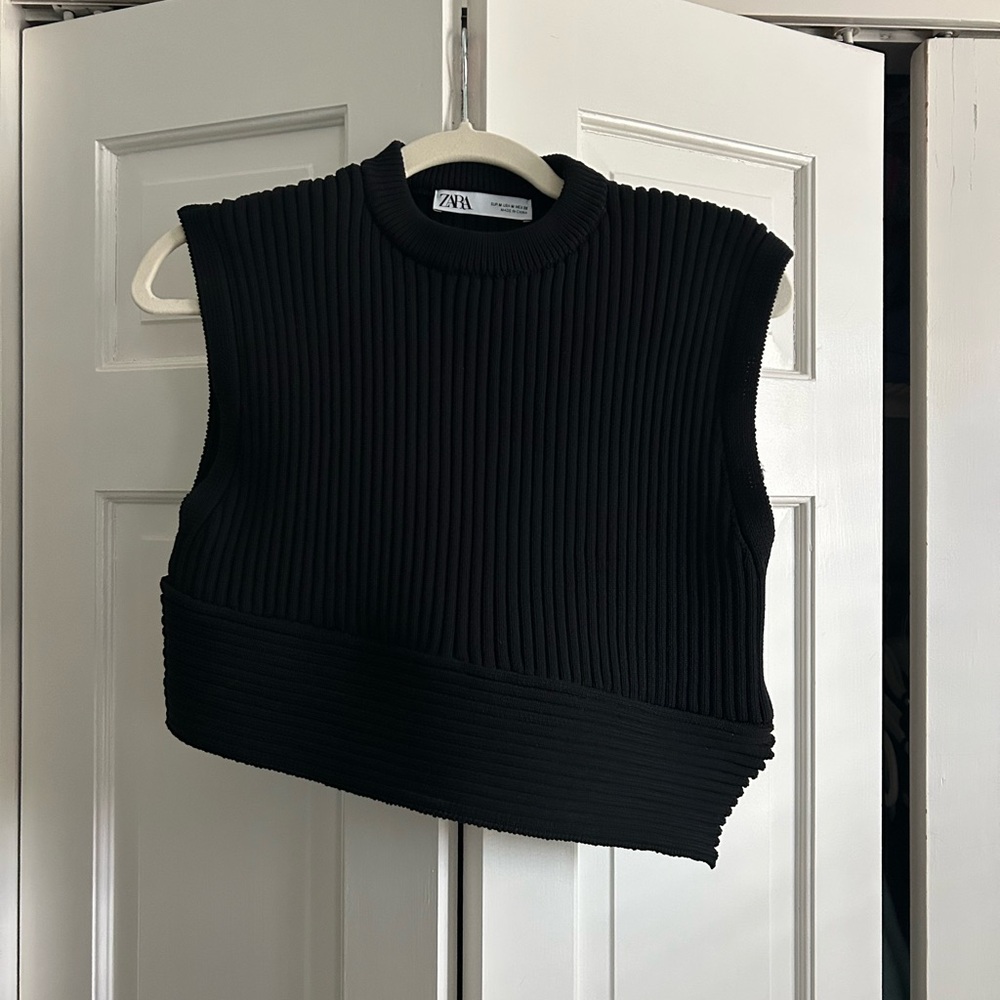 Zara Black Ribbed Crop Top